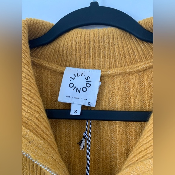 LILI SIDONIO NWT Sweater Saffron Yellow SZ:S - Picture 3 of 10